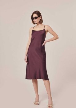 TARA JARMON Robe Fluide En Satin Marron Reane New