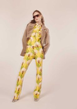 TARA JARMON Pantalon Imprime Fleurs Jaunes Paivan Wholesale